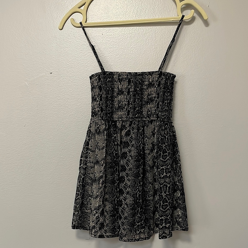 Cute tube top. Adjustable straps sz 4